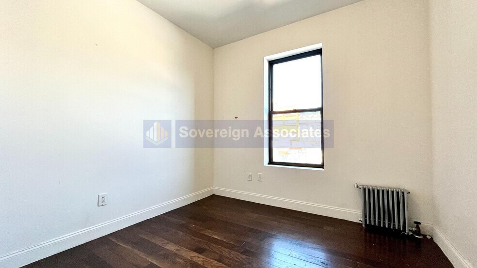 Building Photo - 285 St Nicholas Ave