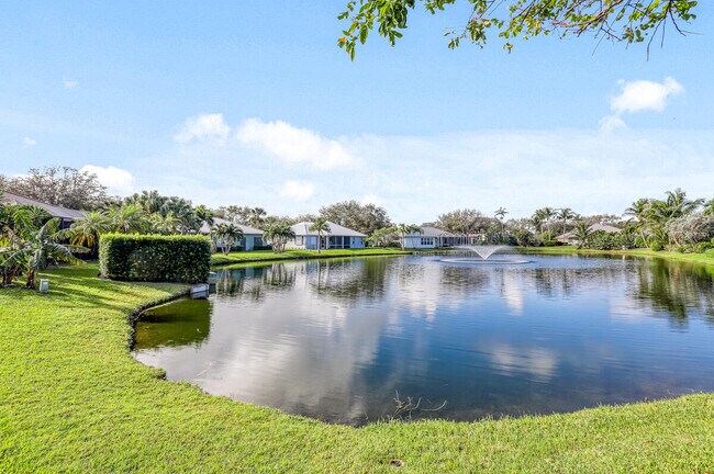 Building Photo - 8120 SE Waterway Dr
