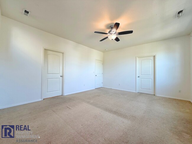 Building Photo - 18658 SW Hideo Ct