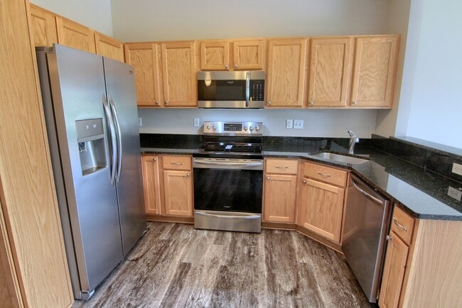 Building Photo - 2180 Knotty Pine Tr