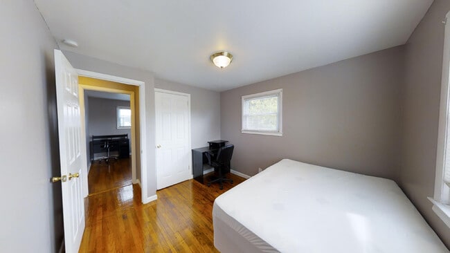 Building Photo - 101 Lorraine Ave