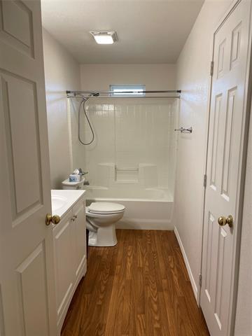 Building Photo - 3204 Highview Ct