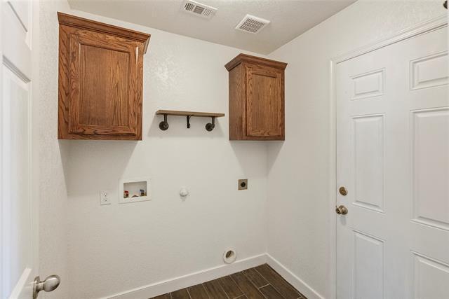 Building Photo - 750 S Valentine Dr