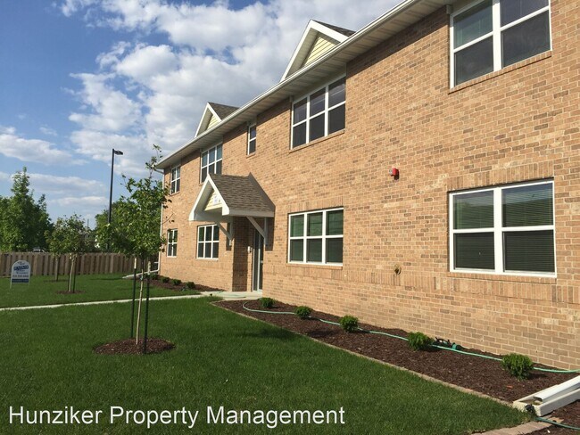 Building Photo - 2 br, 2 bath Apartment - 140 N. Hyland 140...