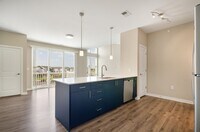 Building Photo - One Bedroom Luxury Apartment (Elevator Bui...