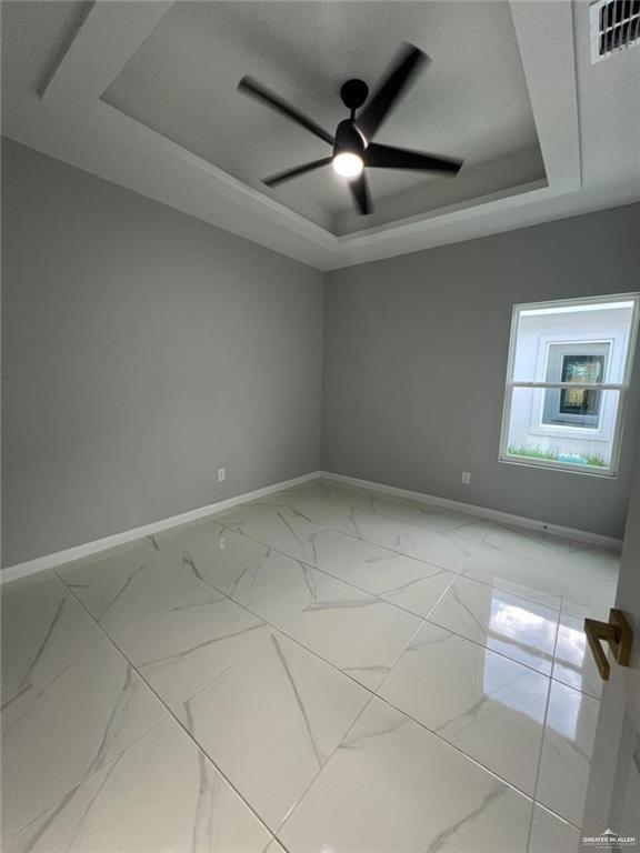 Building Photo - 14 Notre Dame Ave