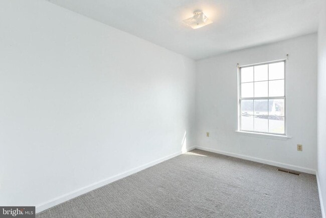 Building Photo - 160 Stadium Cir