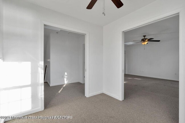 Building Photo - 1708 Lake Dr