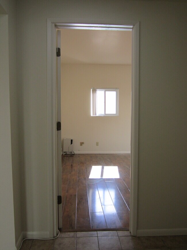 Building Photo - 2105 Gates Ave