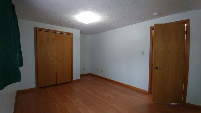 Building Photo - Home in Lolo with Fenced Yard and Pets Considered