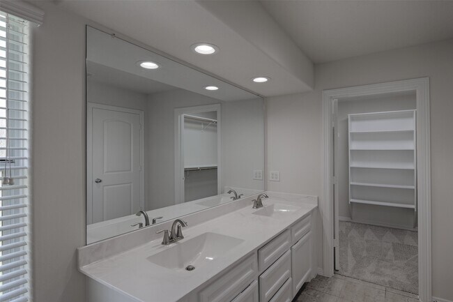 Building Photo - 14605 Ophiuchus Ct