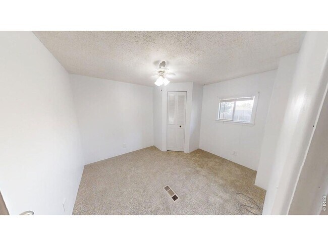 Building Photo - 114 Linden Dr