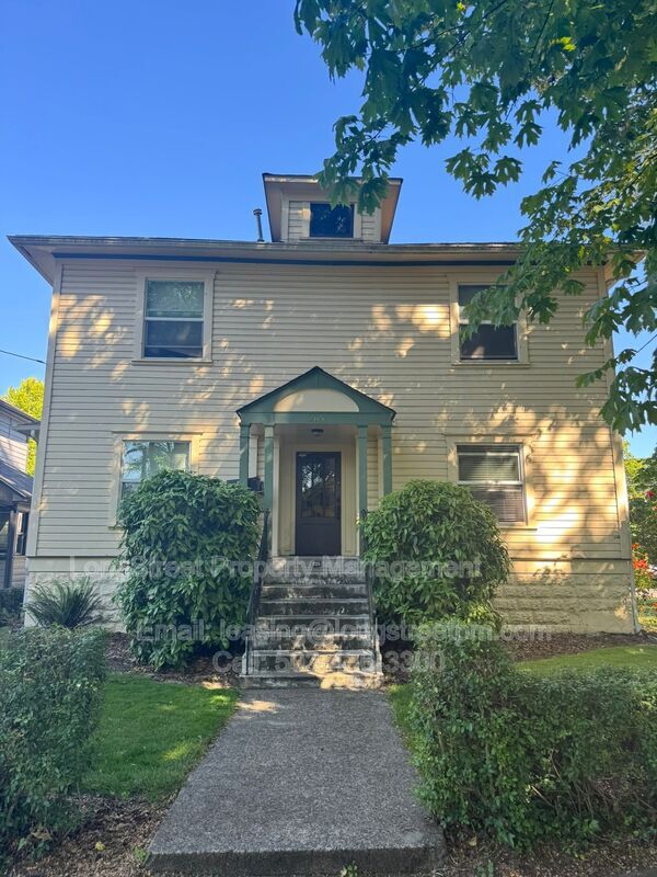 Building Photo - 205 NW 11th St
