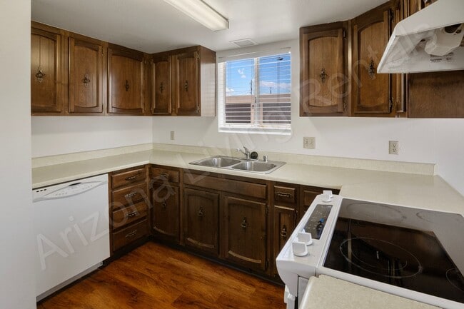 Building Photo - 3431 Truckee Dr