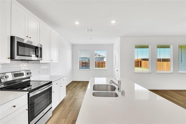 Building Photo - 5126 Penrose Dr