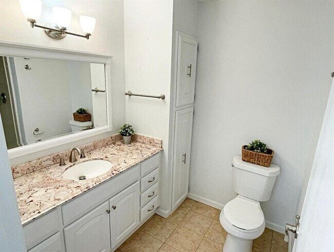 Building Photo - 14423 Cypress Leaf Dr