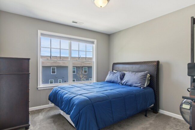 Building Photo - Arden Townhouse Rental