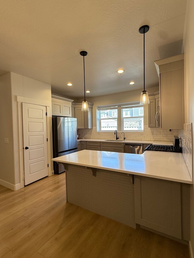 Building Photo - 4239 W 1960 N