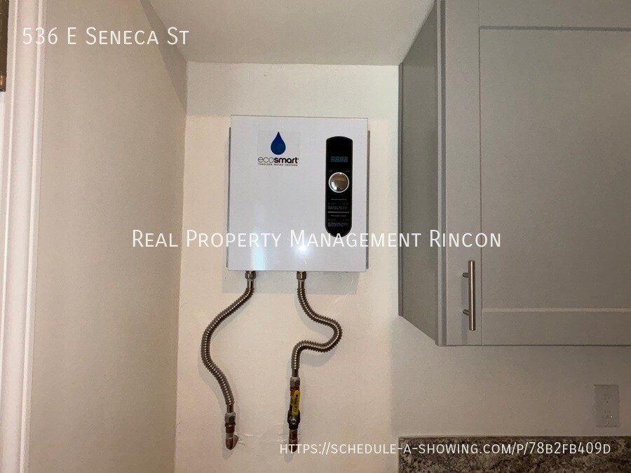 Building Photo - 536 E Seneca St