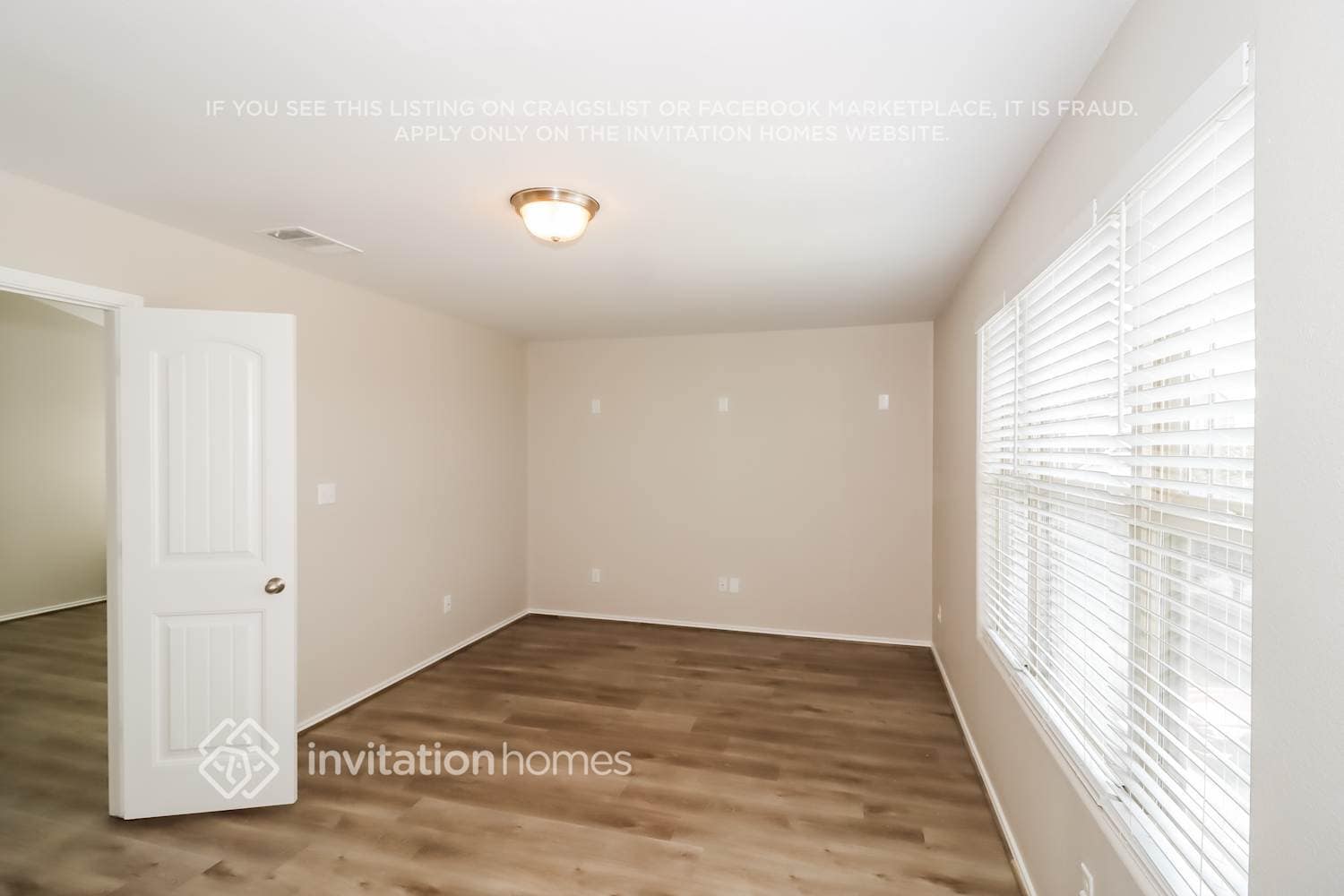 Building Photo - 110 Camden Cove