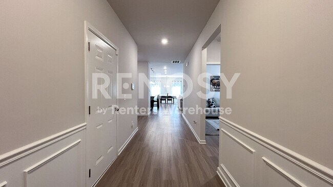 Building Photo - 5023 Pintail Dr