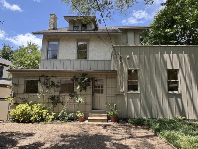 Building Photo - 264 N McNeil St