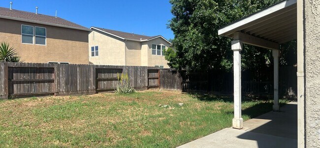 Building Photo - 1133 Pinnacle Dr