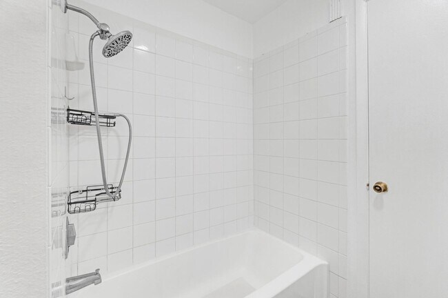 Building Photo - NICE 2/1 UNIT AVAILABLE AT THE PRESERVE in SUNRISE