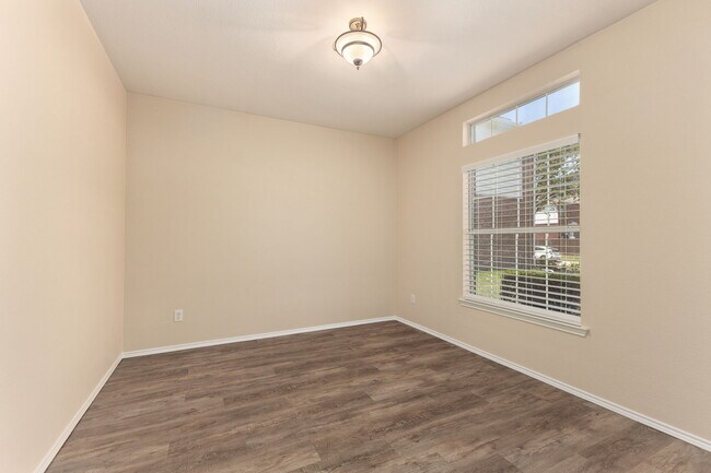 Building Photo - 3905 Hawkins Dr