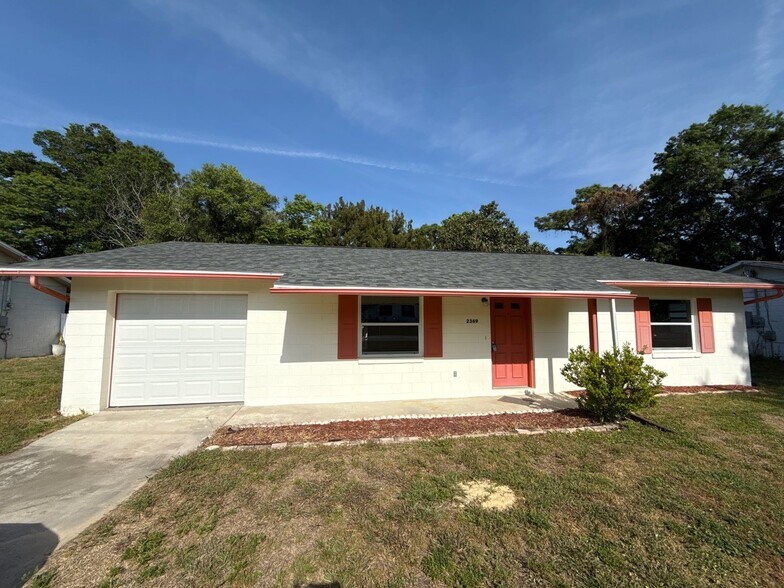 Building Photo - 2369 S Tennyson Pt