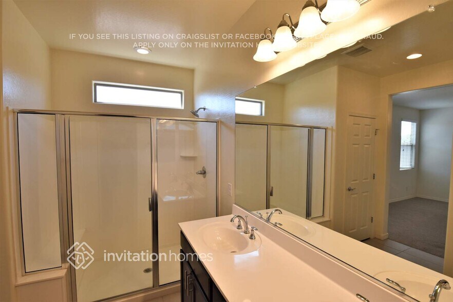 Building Photo - 5709 W Atlantis Ave