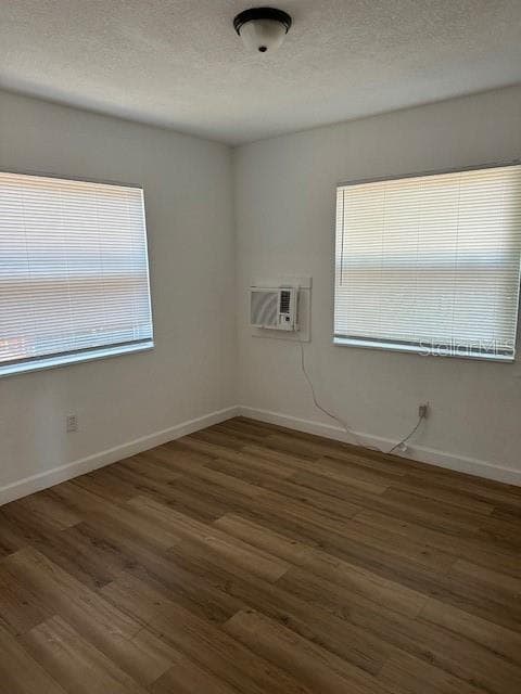 Building Photo - 221 N Saturn Ave