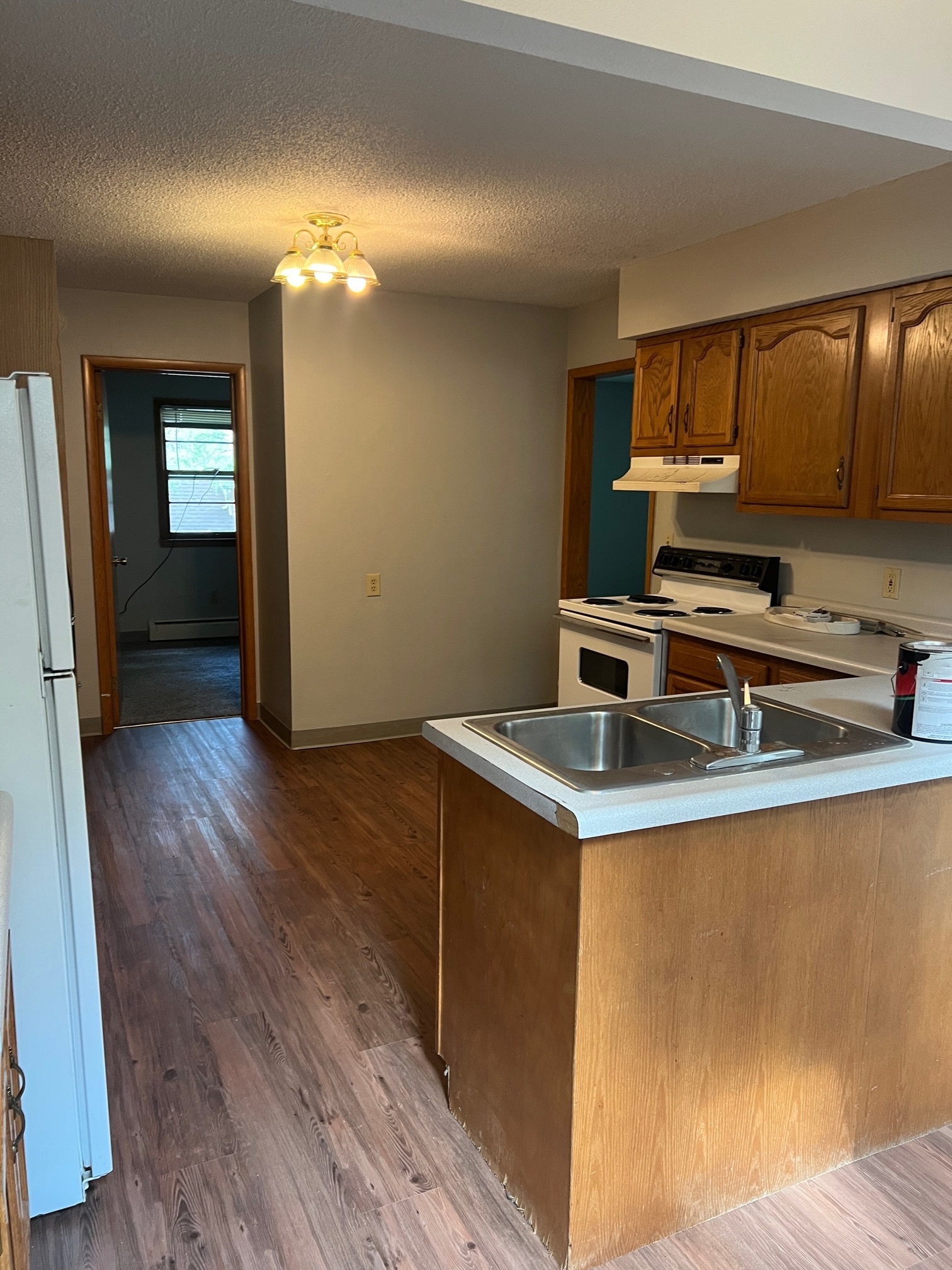 Building Photo - 120 Locust St