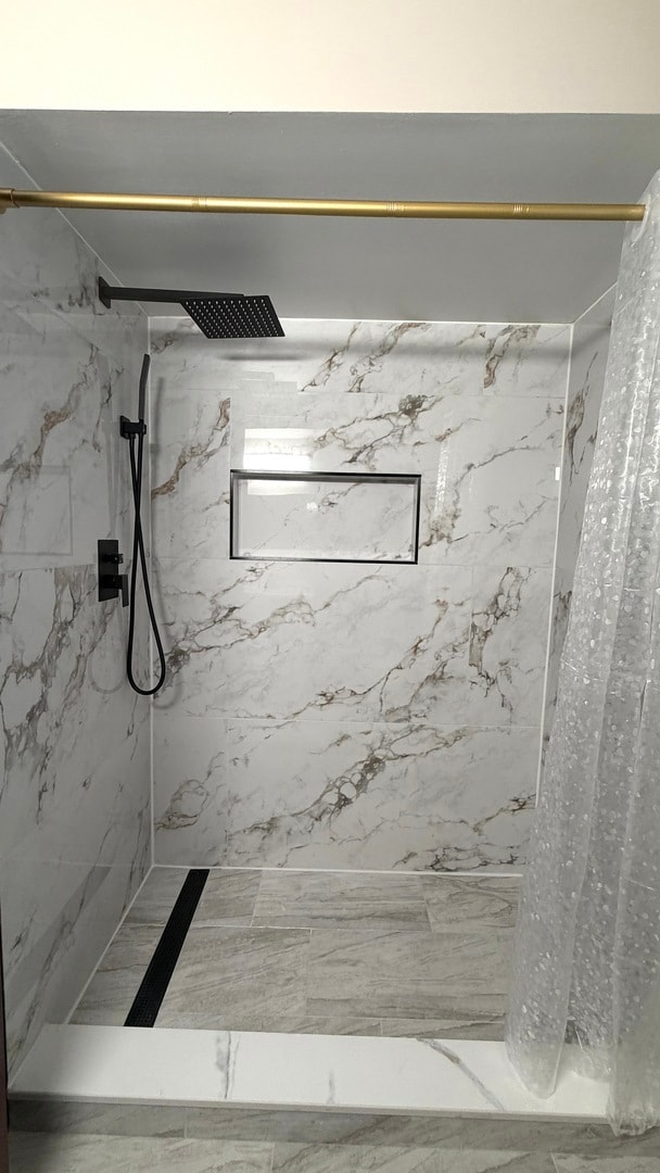 Building Photo - 9323 80th Ct