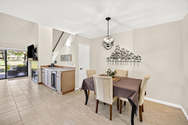 Building Photo - 41385 Woodhaven Dr W