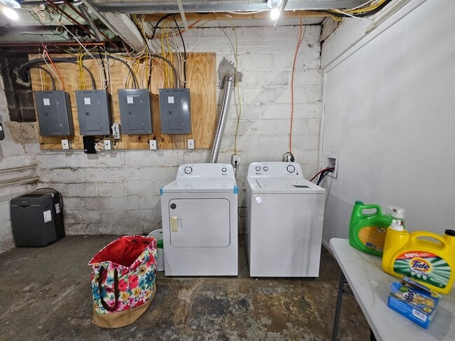Building Photo - Super Cute 1 bedroom apartment for rent in...