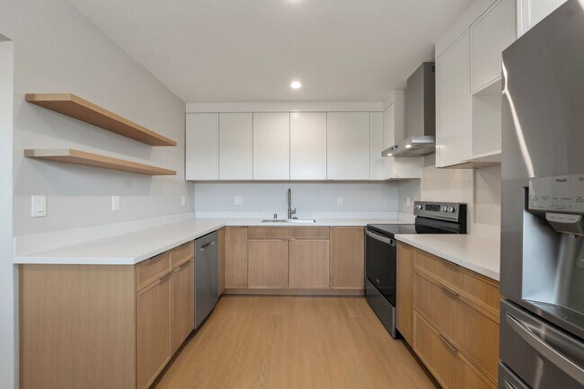 Primary Photo - 3801 Lincoln Ave