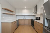 Building Photo - 3801 Lincoln Ave