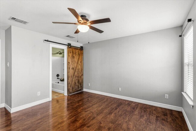 Building Photo - 208 Rock Hound Ln