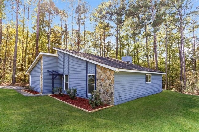 Building Photo - 135 Beethoven Ct