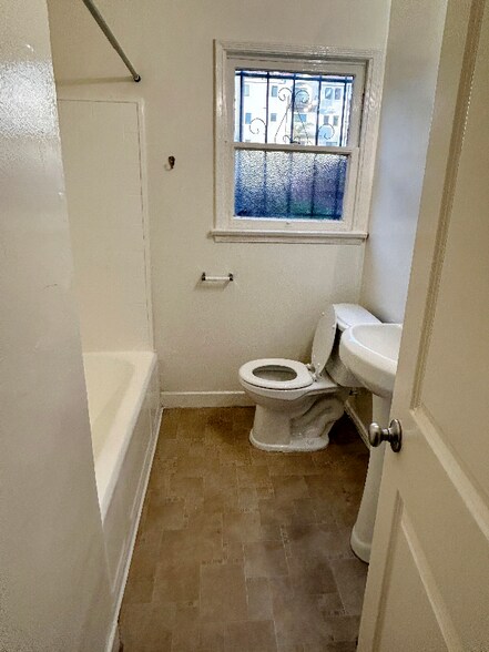 Building Photo - 1781 Orchard Ave.