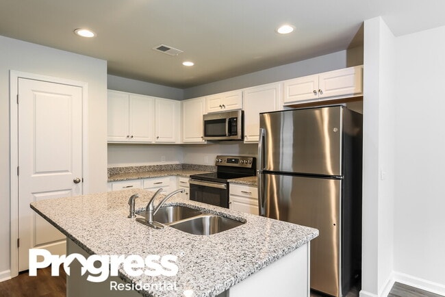 Building Photo - 442 Pollyanna Dr