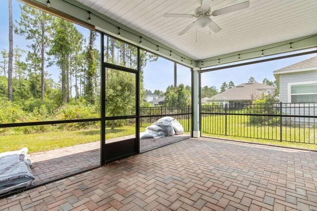 Building Photo - Spacious 3BR/3.5BA Home with Office & Reso...