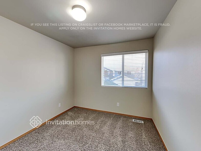 Building Photo - 1723 181st St E