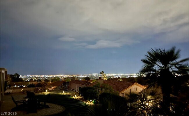 Building Photo - 2624 Breakers Creek Dr