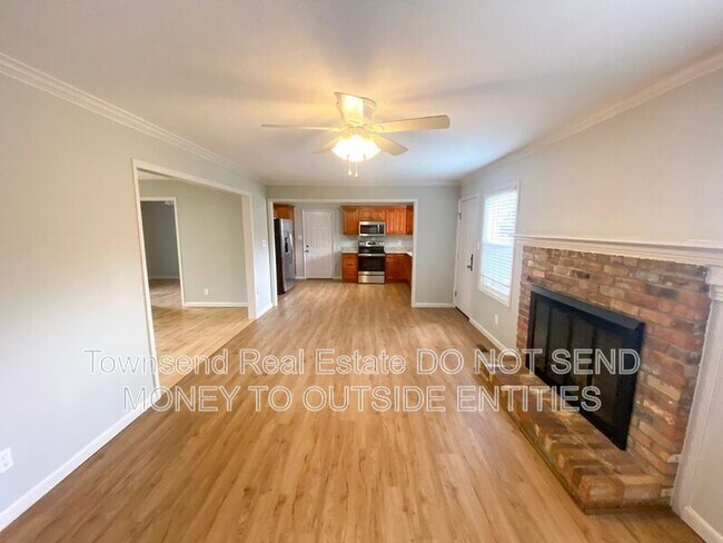 Building Photo - 212 Haverhill Dr