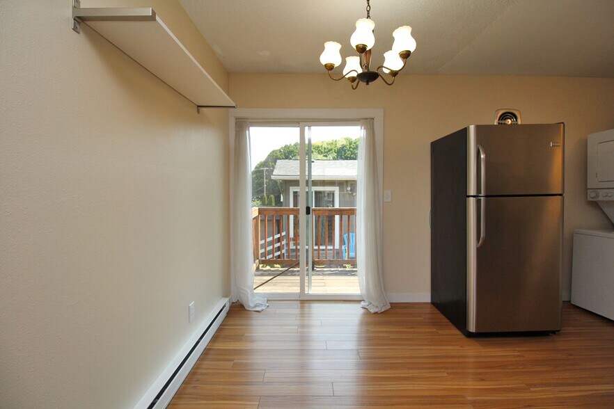 Building Photo - 706-706 N Watts St