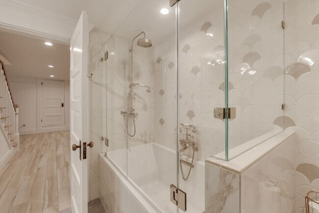 Building Photo - 2274 Fulton St