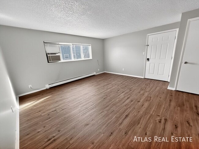 Building Photo - 2116 Friendship Pl