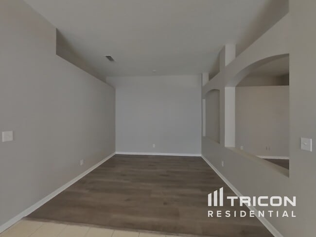 Building Photo - 10610 Little Bend Ln